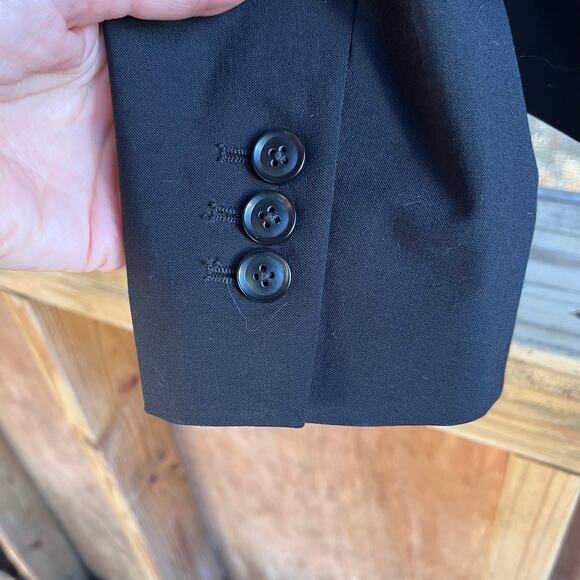 Banana Republic Women's Black Marzotto Italian Wool Blazer Size 8 - Picture 6 of 9